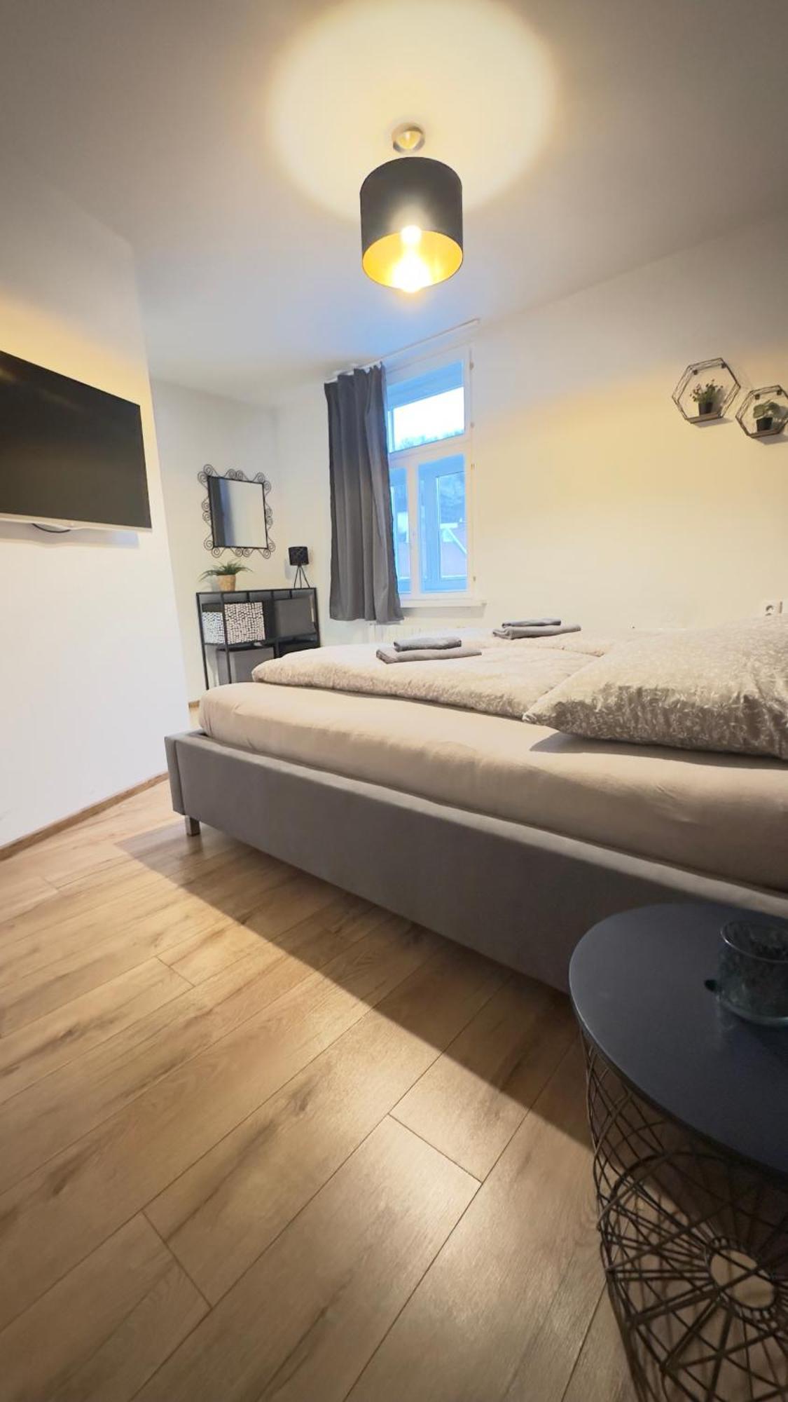 Apartman Vita Deluxe Trenčín Exteriör bild